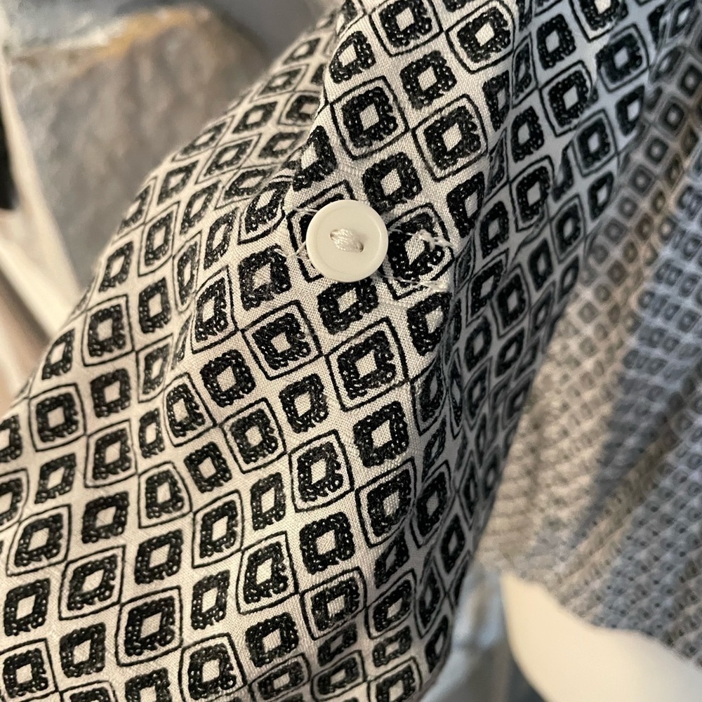 Pink Republic White & Black Geometric Scoop Neck Quarter Length Sleeve Blouse XL - Picture 6 of 14